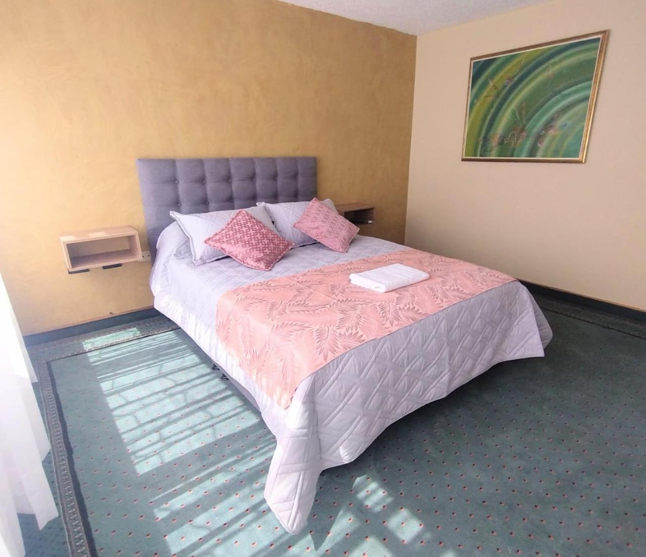 בוגוטה Innovar Casa Hostal מראה חיצוני תמונה